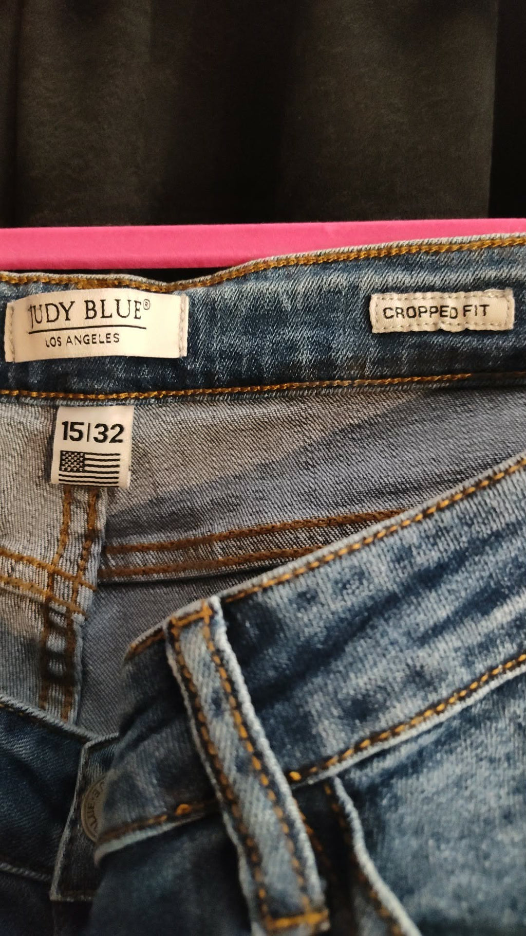 Judy Blue Cropped Fit Frayed Jeans